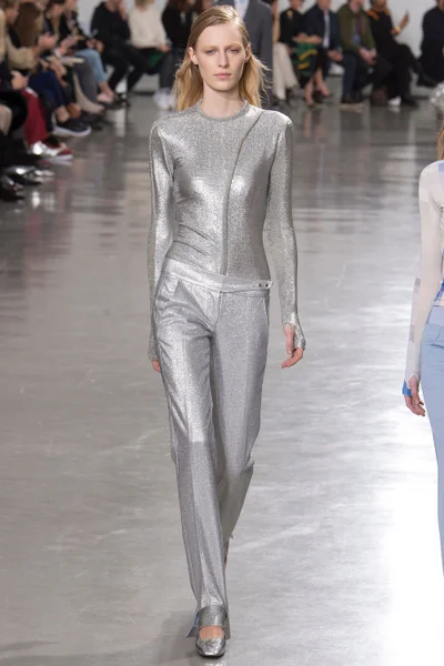 Look 34
